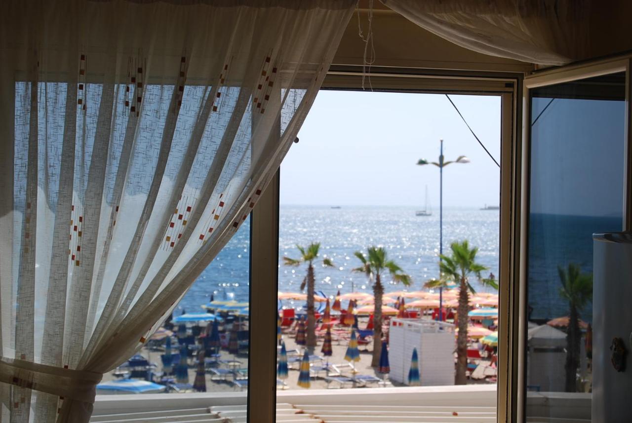 Teuta Apartment Durrës Extérieur photo